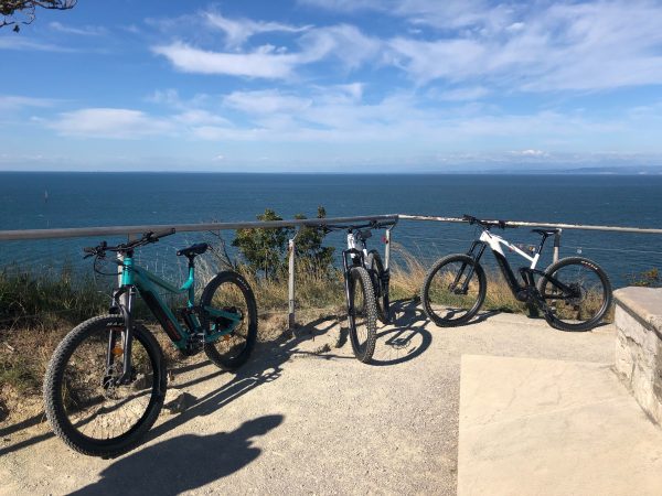 Bora Experience - Vodene kolesarske ture / Guided e-bikes tours Izola
