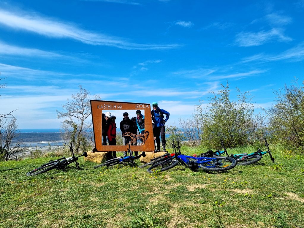 Kolesarski Team Building za manjša podjetja, skupine ali oddelke.