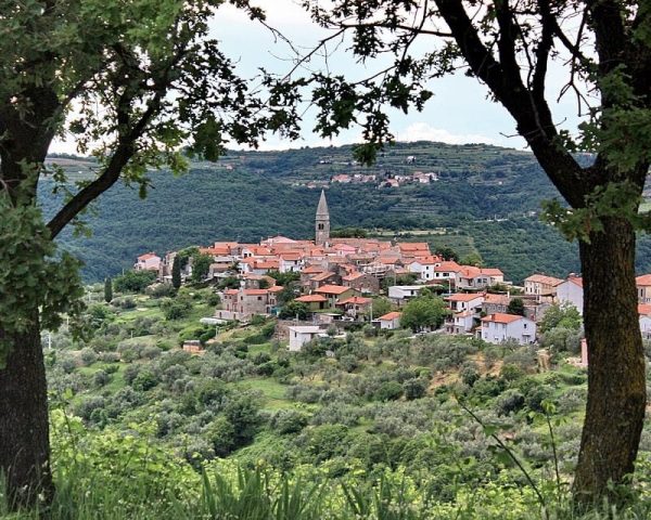 Izola - Bora Experience - Vodene kolesarske ture / Guided e-bikes tours Izola