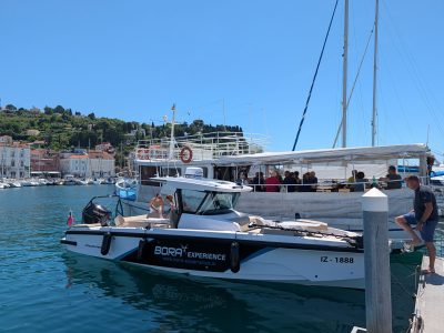 Bora Experience - Speedboat Trips & Rent -Axopar 29
